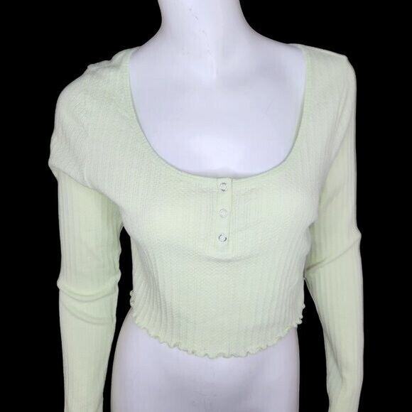 NWT BP. Womens Medium Green Limecream Cropped Long Sleeve ButtonUp Henley Ruffle - Picture 12 of 12
